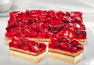 PF Erdbeer Sahneschnitte