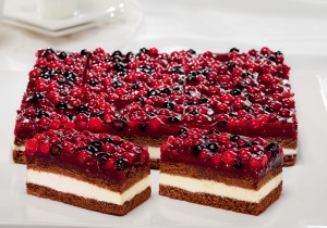 PF Beeren-Sahneschnitte